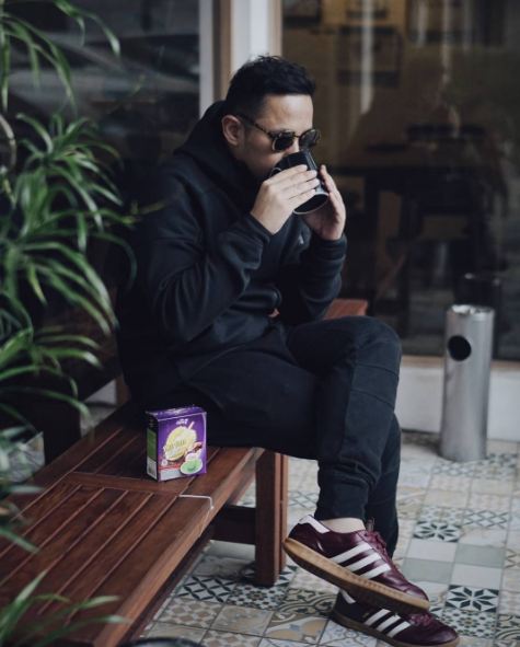 Sama-sama jadi Agus di Jomblo, ini 10 beda gaya Ringgo-Ge Pamungkas