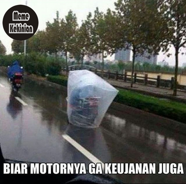 10 Meme cewek naik motor ini serunya nggak tanggung-tanggung