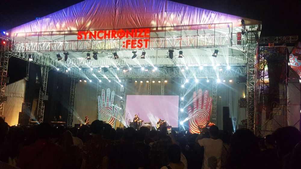 Acara ini sukses membius pecinta musik, termasuk Presiden Jokowi lho