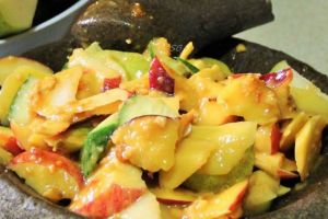 Tak cuma buah dan cingur, ini 10 macam rujak lain khas Indonesia