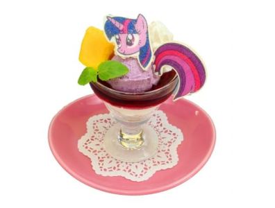 Kafe bertema kartun kuda poni ini unik dan menunya tak kalah nyentrik