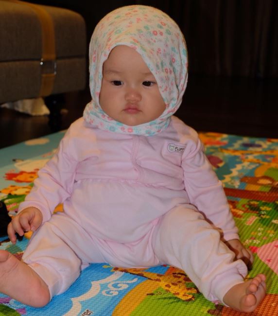 5 Anak seleb ini dipakaikan hijab walau masih balita, dulang pujian 