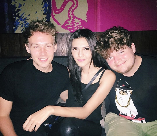 Tak keriting lagi, ini 10 gaya Alexa Key dengan rambut lurusnya