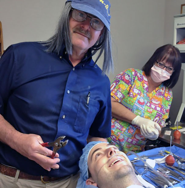 10 Cara dokter gigi agar pasiennya rajin rawat gigi ini kreatif abis