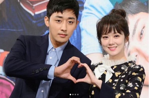 Main di Confession Couple, 10 foto Jang Na-ra imut abis padahal tua