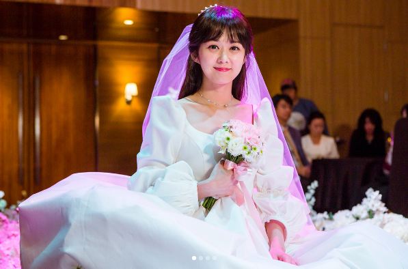 Main di Confession Couple, 10 foto Jang Na-ra imut abis padahal tua