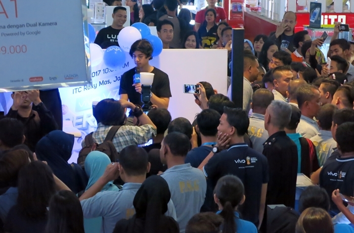 Al Ghazali nge-DJ, cewek-cewek di Roxy Mas langsung histeris, heboh