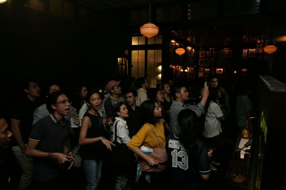 10 Aksi panggung Maliq & D'Essentials ini bukti fans bisa deket idola