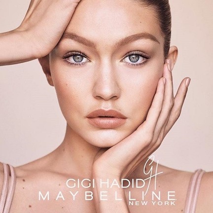 Gigi Hadid X Maybelline rilis makeup kit serbaguna, sold dalam 1,5 jam