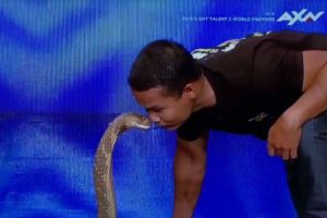 Ikut Asia Got Talents, pencium kobra ini digugurkan Anggun C Sasmi