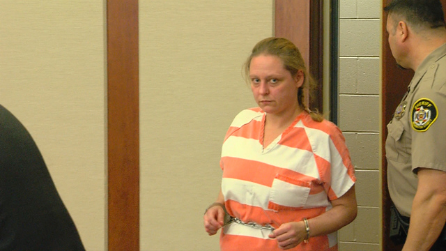 Alasan ibu kunci anak sendiri di kamar mandi penuh tinja bikin geram