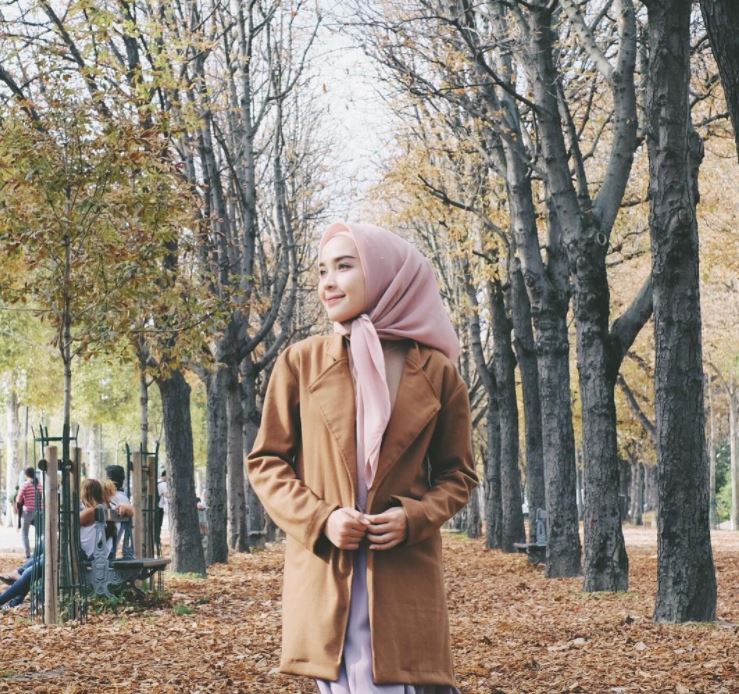 10 Gaya Hamidah Rachmayanti, selebgram cantik calon istri Irvan Farhad