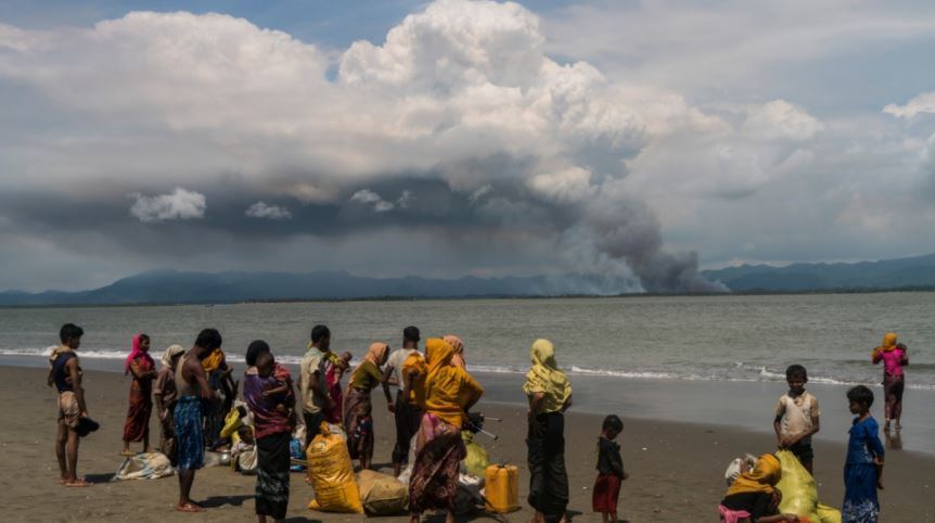 8 Potret miris warga Rohingya lari meninggalkan Myanmar