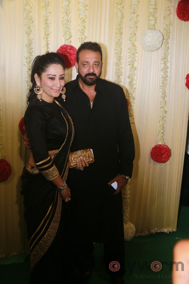 Begini gaya 10 seleb Bollywood saat rayakan Diwali 2017