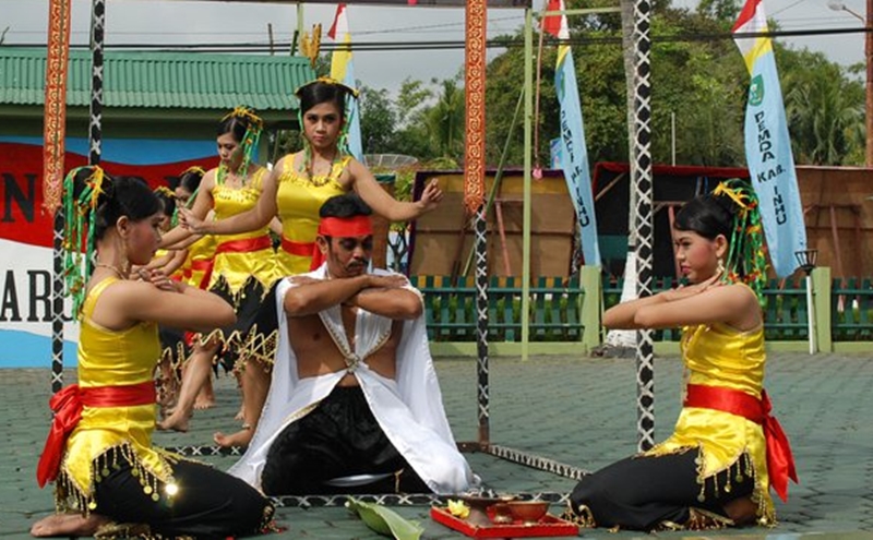 9 Tarian mistis khas Indonesia ini bikin penonton bergidik ngeri