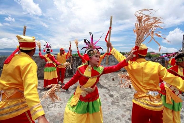9 Tarian mistis khas Indonesia ini bikin penonton bergidik ngeri