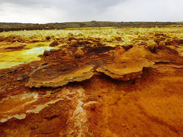 10 Tempat di dunia yang punya suhu paling panas, keringatan terus deh