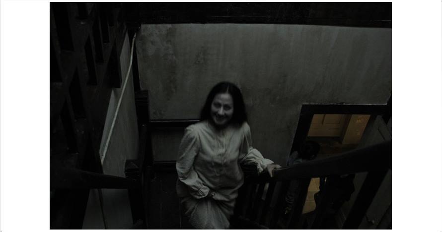 3 Adegan ini dibuang di film Pengabdi Setan, isinya apa ya?