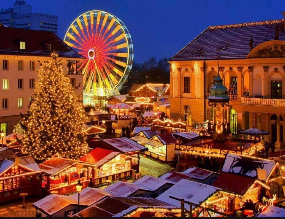 Kerennya pemandangan musim dingin ini serasa hidup di dunia impian