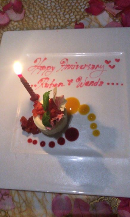 7 Momen romantis Ruben Onsu dan Sarwendah rayakan 4 tahun pernikahan