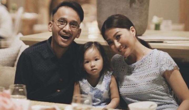 7 Momen romantis Ruben Onsu dan Sarwendah rayakan 4 tahun pernikahan