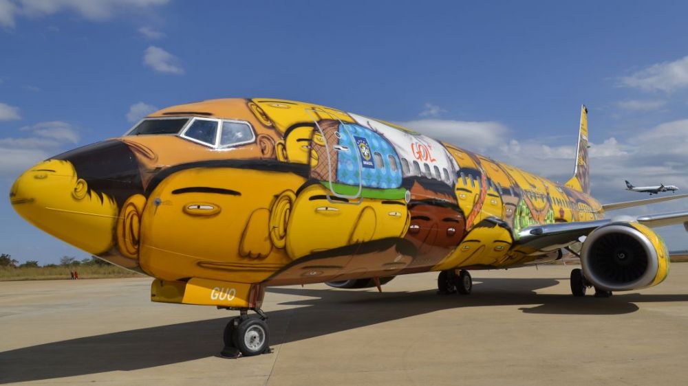 10 Pesawat yang dilukis ini keren banget, ada gambar Hello Kitty