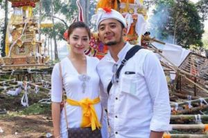 6 Potret prewedding Tutde mantan Nikita Willy, ala Bali tempo dulu