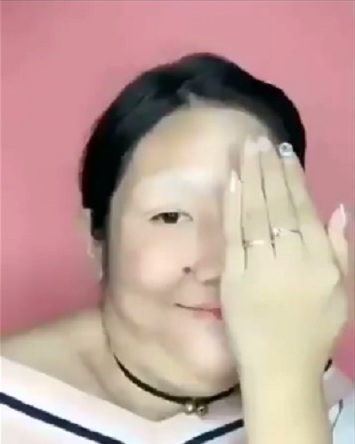 Hasil makeup cewek-cewek ini bikin melongo, siap-siap kaget deh