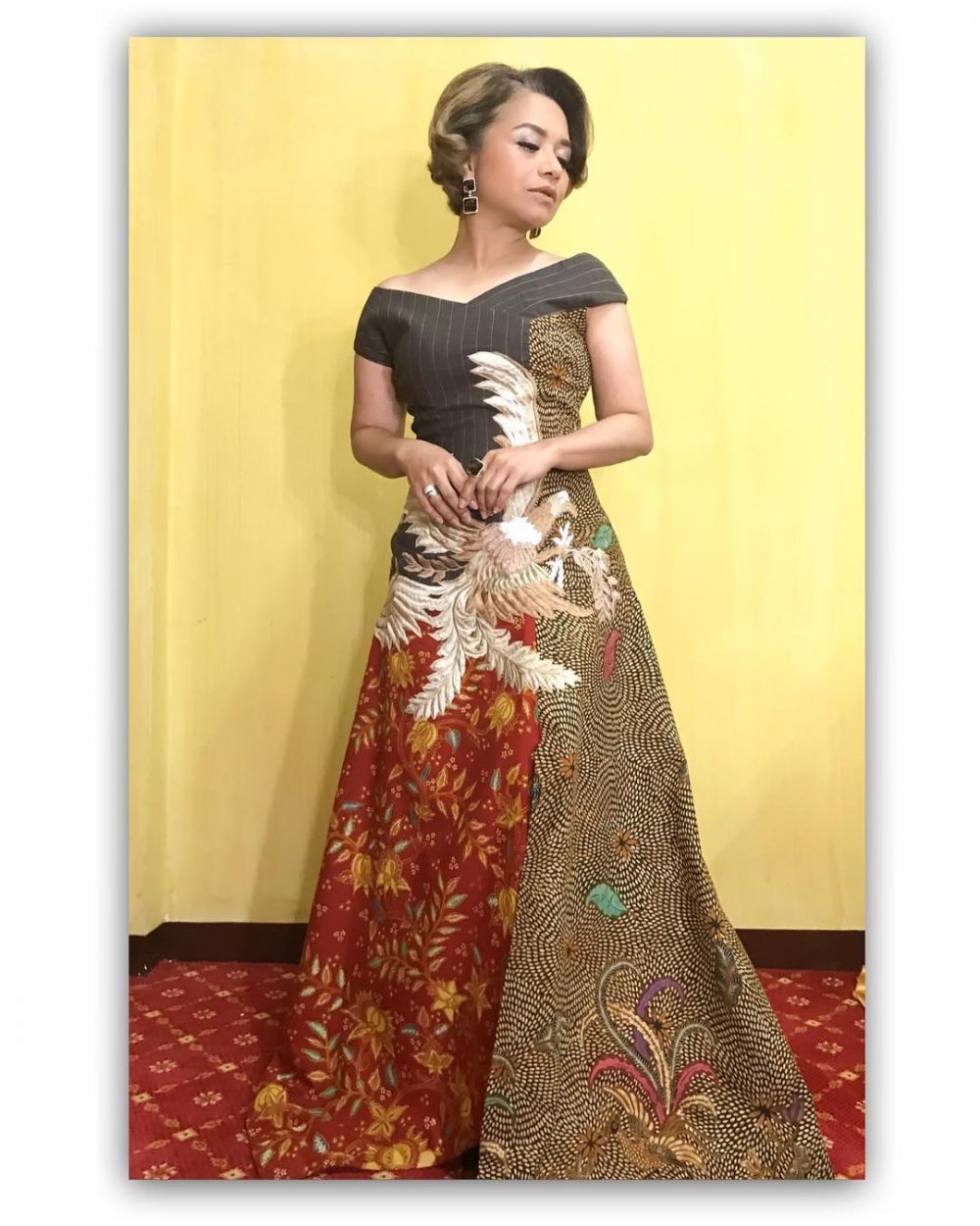 8 Bukti sahih Ruth Sahanaya cantiknya awet meski berusia setengah abad