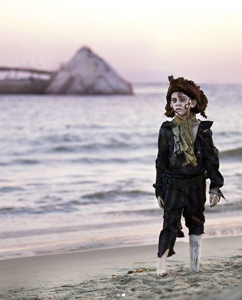 10 Karya fotografi bertema zombie ini bikin anak kecil jadi serem