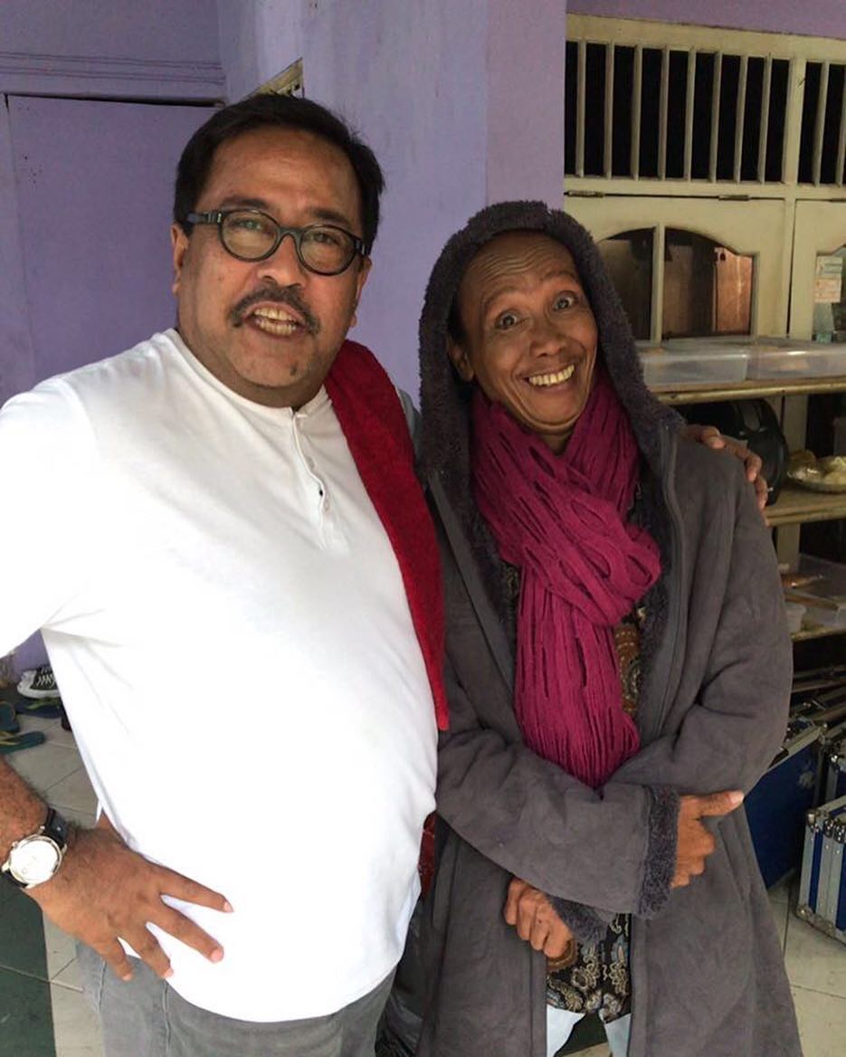 7 Gaya Rano Karno di balik syuting remake Si Doel Anak Sekolahan