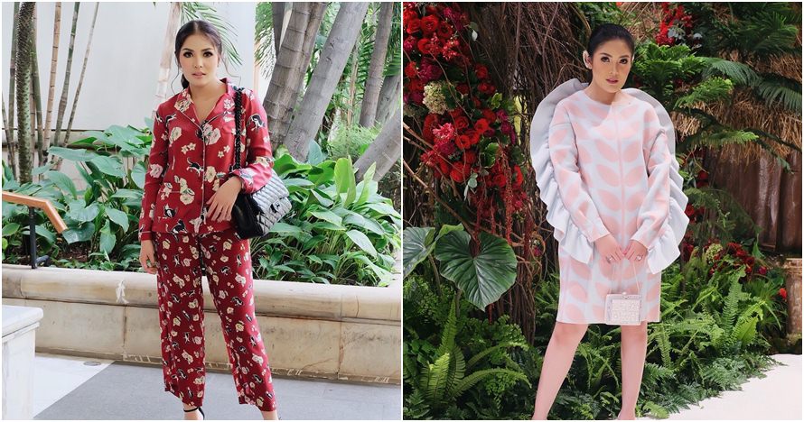 Sering dinyinyiri, ini 8 pakaian unik yang pernah dipakai Nindy Ayunda