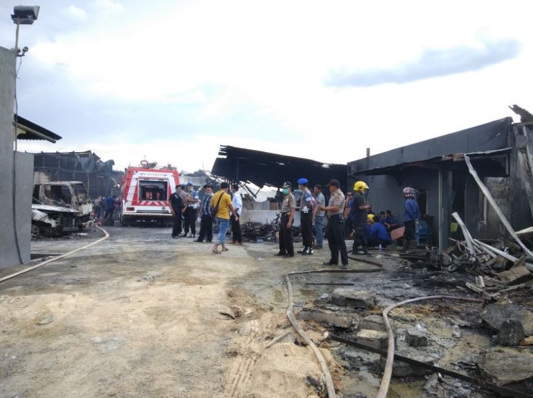 6 Potret kondisi saat dan usai kebakaran gudang petasan di Kosambi