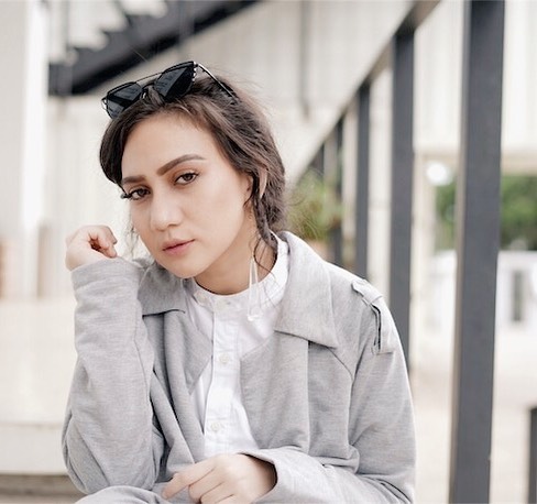 Nggak banyak yang tahu, 10 anak seleb era 90-an ini cantik dan manis