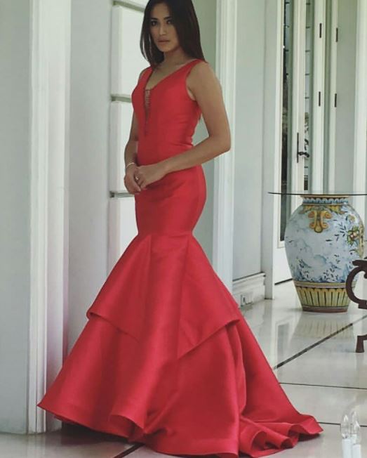 Gaya 6 seleb Tanah Air dalam balutan gaun merah, anggunnya maksimal