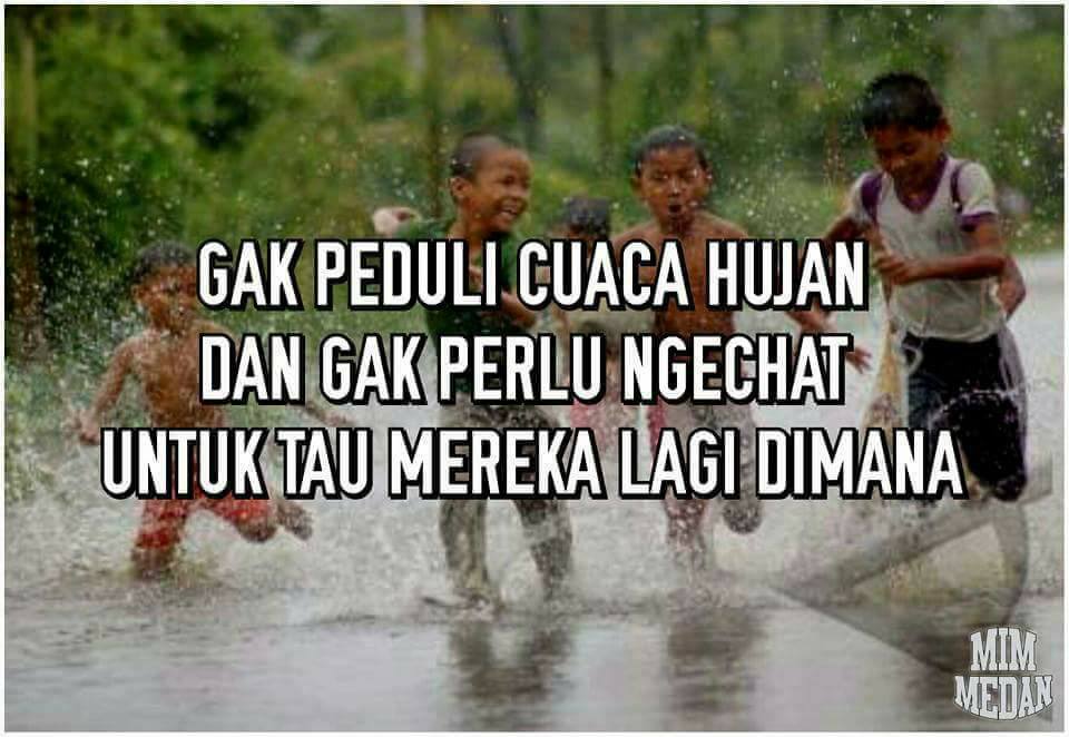 Tak lekang waktu, 7 keseruan main bola waktu kecil ini bikin kangen