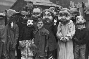 15 Cosplay lawas ini seremnya kebangetan, bikin bulu kuduk merinding