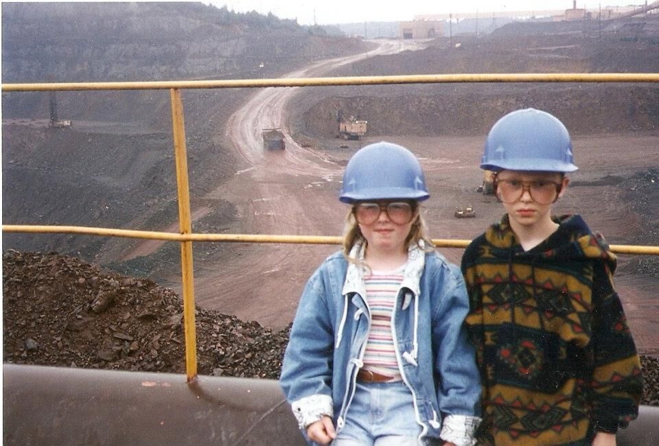 15 Momen canggung saat foto keluarga ini bikin ketawa kaku