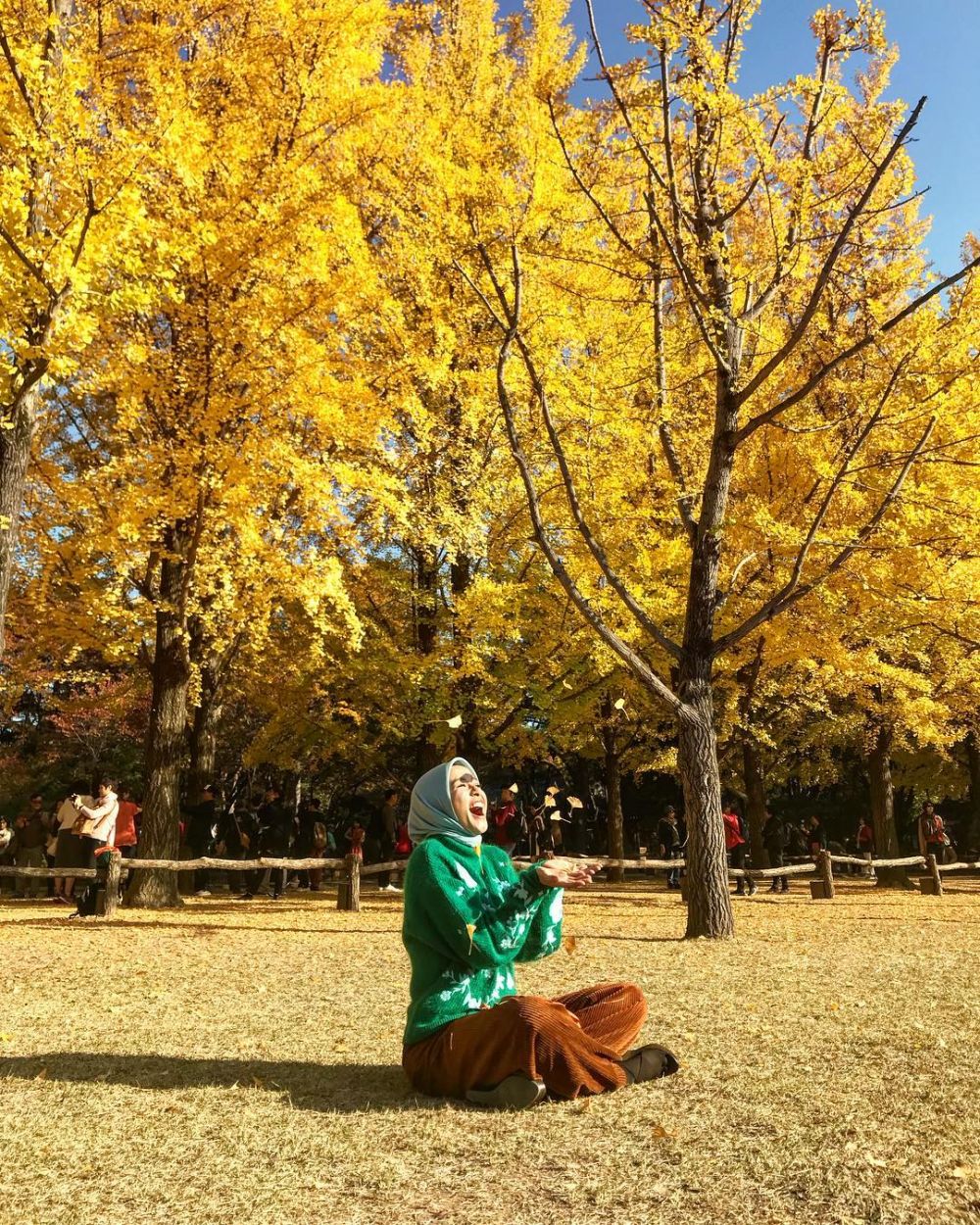 9 Momen seru Laudya Bella tanpa suami saat liburan di Korea Selatan