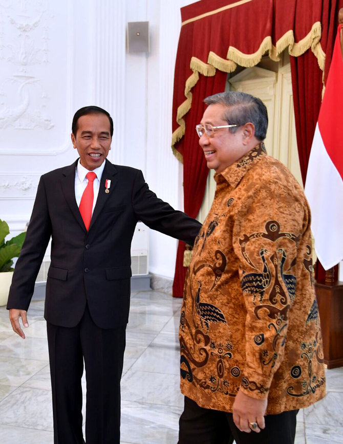 Difasilitasi oleh AHY, begini isi pertemuan Jokowi-SBY