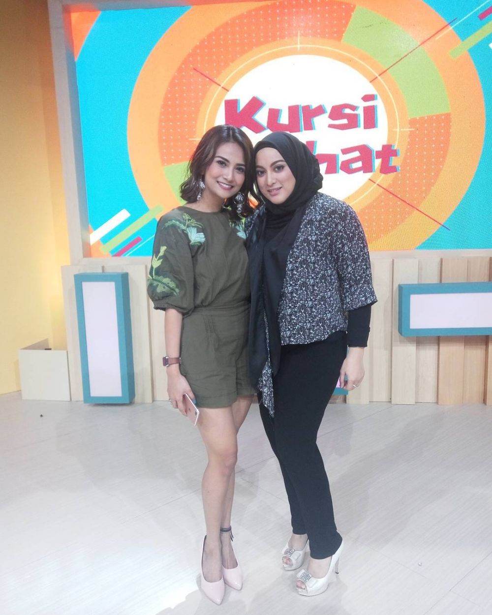 Kemarin berseteru, begini 6 momen akrab Vanessa Angel & Jane Shalimar