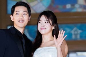 Sah! Song Joong-ki dan Song Hye-kyo resmi jadi suami istri