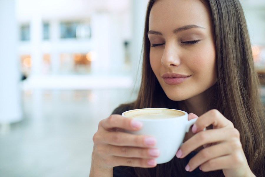 Kopi tak cuma hitam, ini 7 manfaat kopi hijau yang women friendly