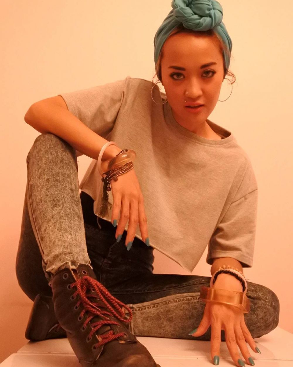 Masih ingat Inna Kamarie eks Dewi Dewi? Kini gayanya makin nyentrik