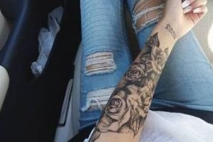 10 Tato bunga ini bikin cewek makin terlihat seksi