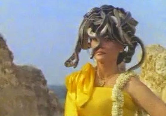 5 Aktris ini pernah lakukan ritual Kejawen, melestarikan budaya