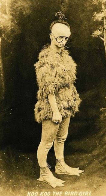 12 Pemain sirkus ini punya kelebihan yang bikin mata terbelalak