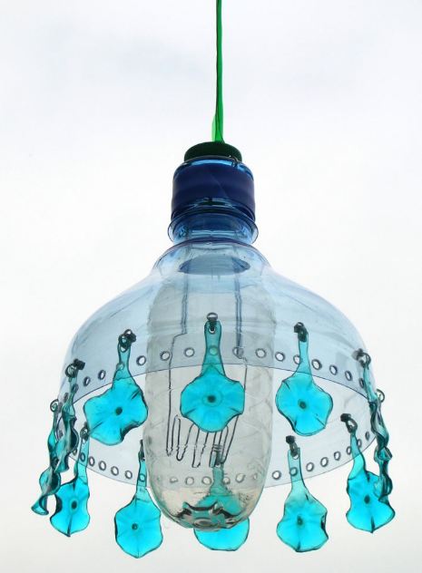 10 Lampu hias dari botol bekas ini tampak mewah, bisa jadi inspir