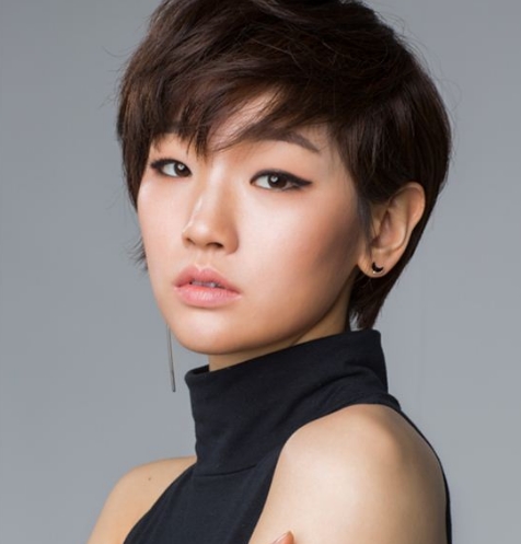 8 Artis Korea ini makin cantik dengan rambut pixie cut, bisa ditiru ni