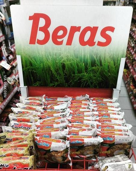 11 Meme 'logika minimarket' ini kocak sekaligus bikin bertanya-tanya